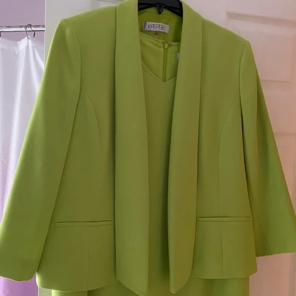 Kasper suit - Picture 5 of 5